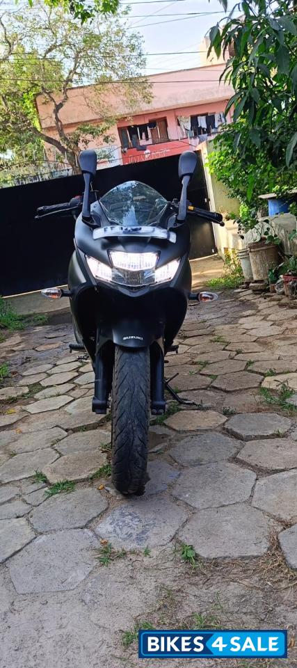 Metallic Matte Black Suzuki Gixxer SF 250 BS6