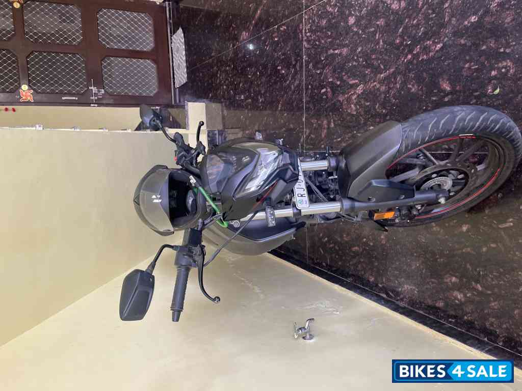 Matt Grey Hero Xtreme 160R