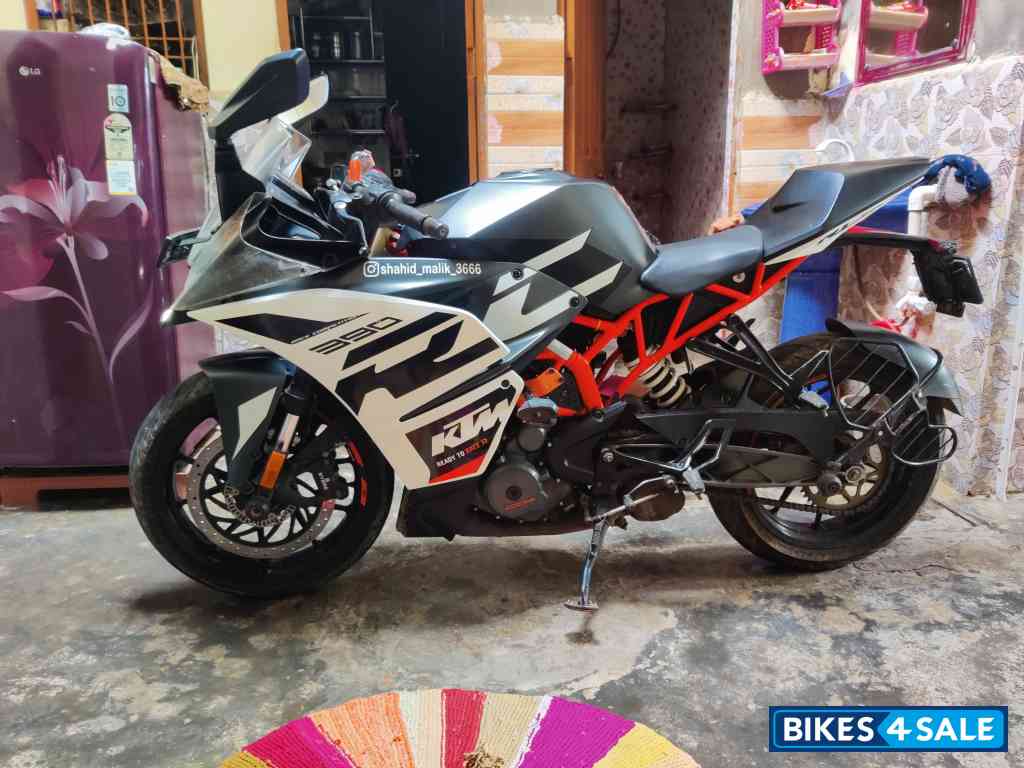 KTM RC 390 2022