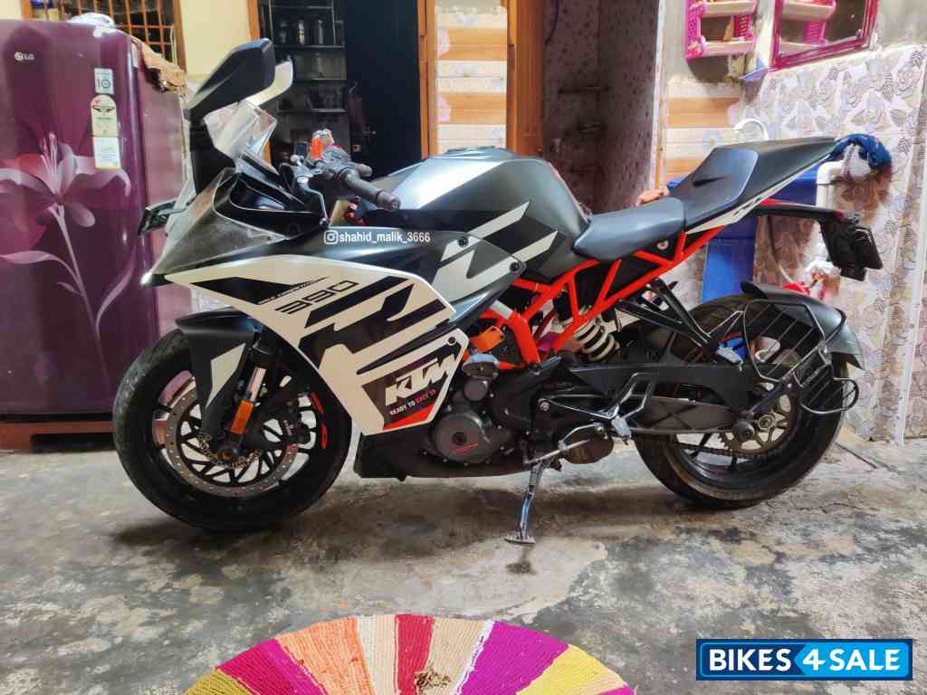 KTM RC 390 2022