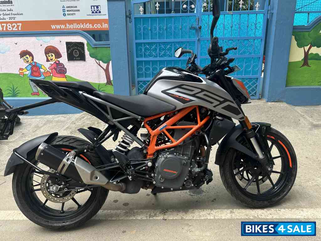 KTM Duke 250