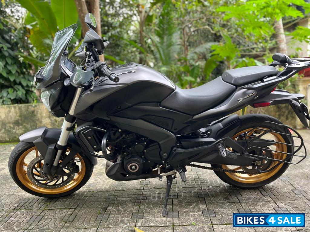 Black Bajaj 2021 Dominar 400