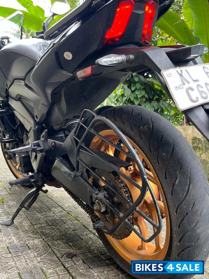 Black Bajaj 2021 Dominar 400