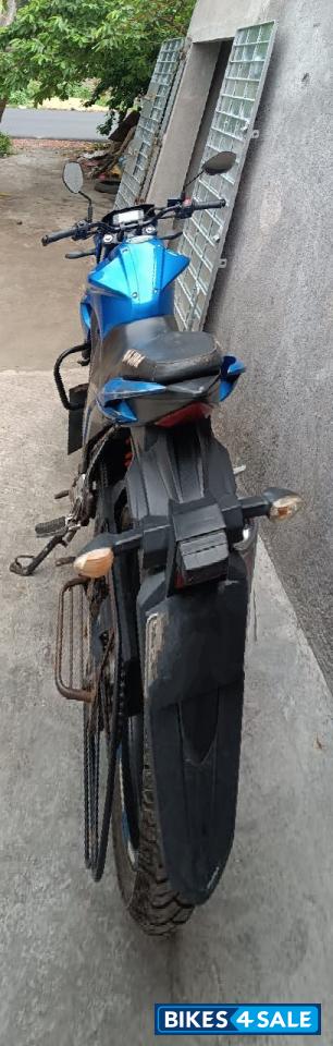 Blue Suzuki Gixxer 150