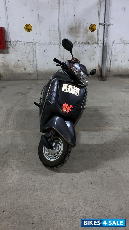 Grey Honda Activa