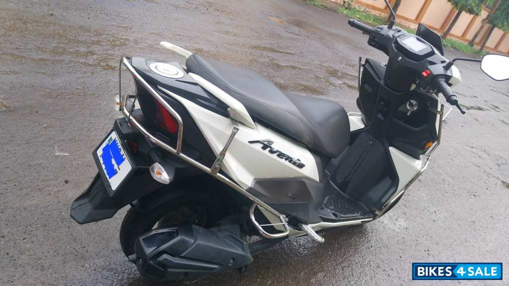Suzuki Avenis 125 Ride Connect Edition