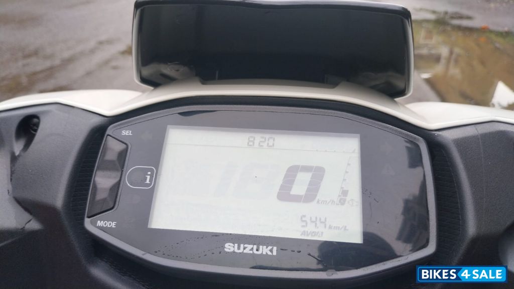 Suzuki Avenis 125 Ride Connect Edition