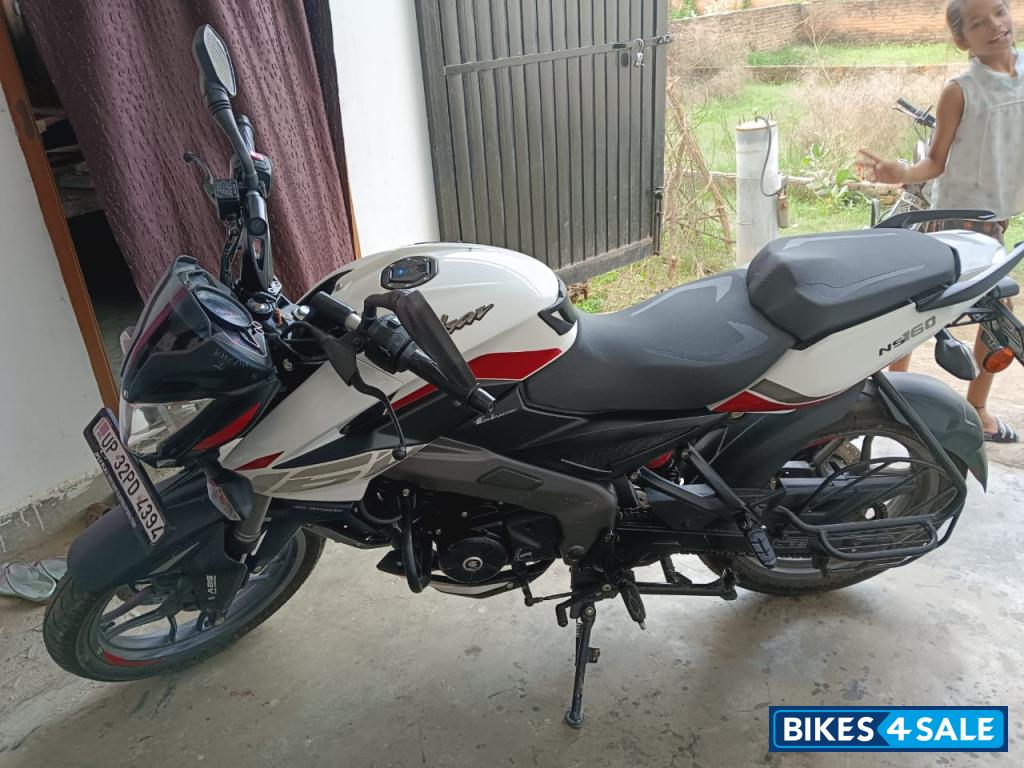 Bajaj Pulsar NS 160 BS6