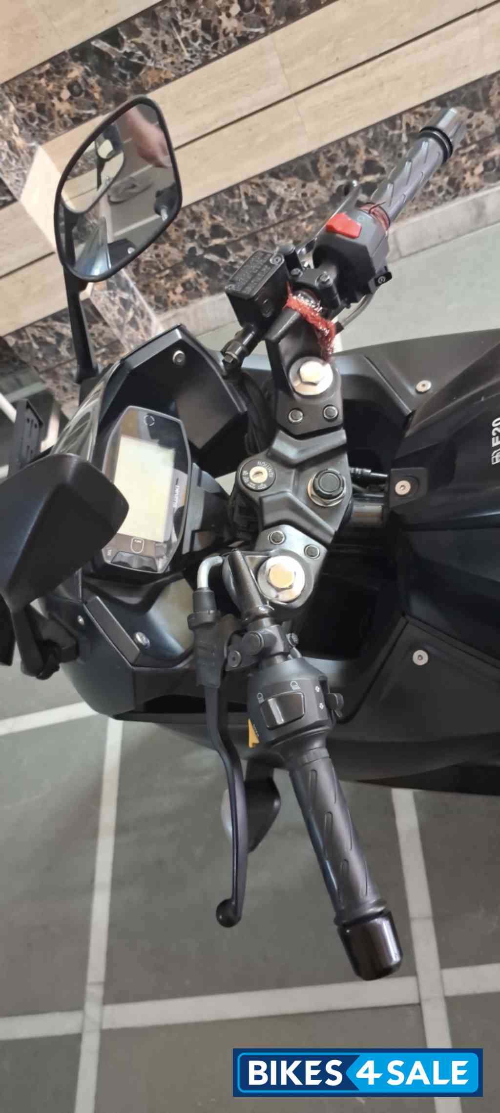 Mettalic Black Suzuki Gixxer SF 250 BS6
