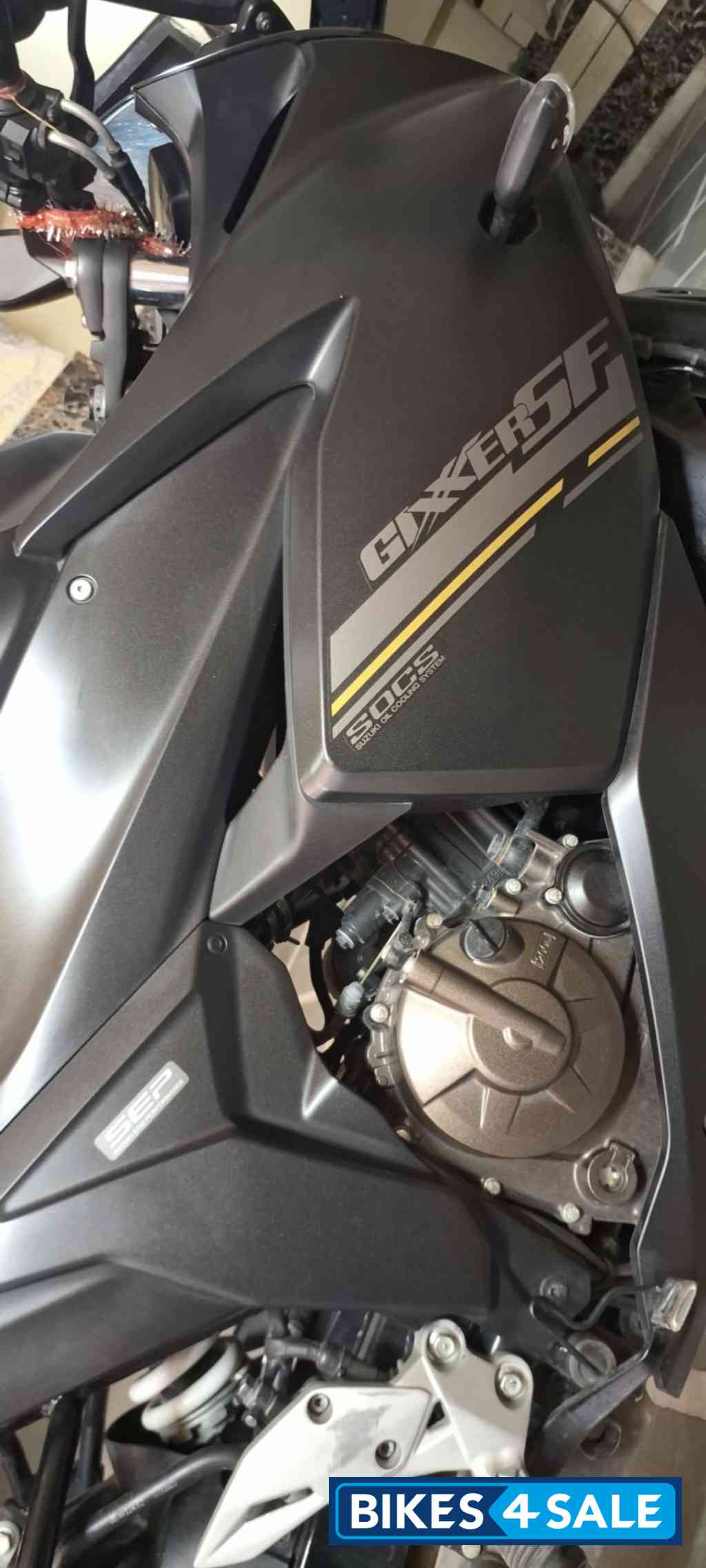 Mettalic Black Suzuki Gixxer SF 250 BS6