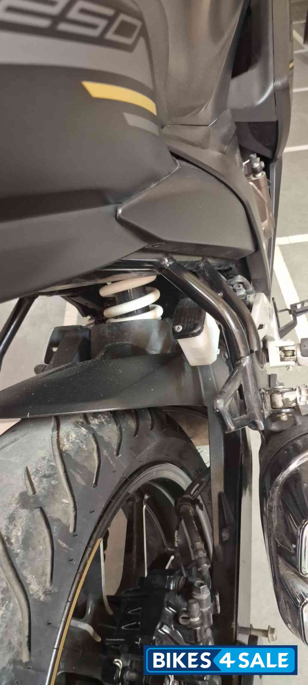 Mettalic Black Suzuki Gixxer SF 250 BS6