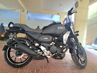 Matt Black Yamaha FZ-X