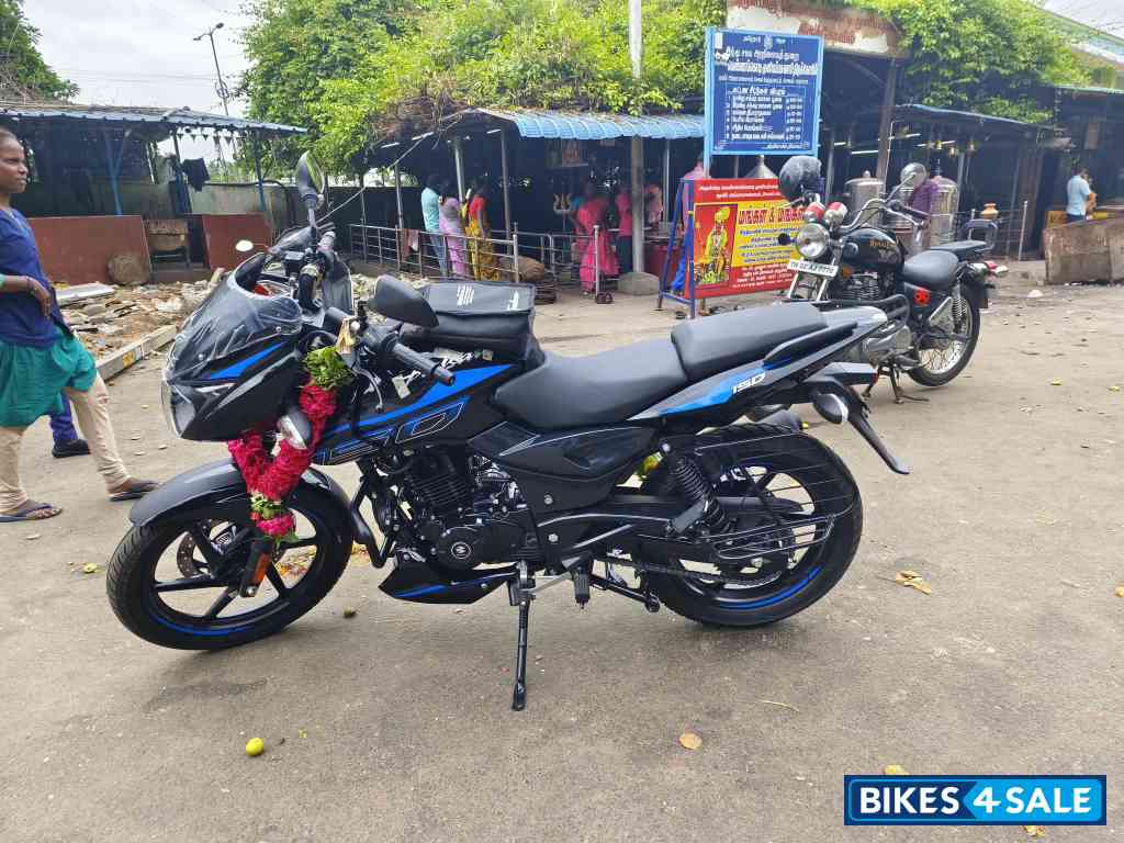 Bajaj Pulsar 150 Twin Disc BS6