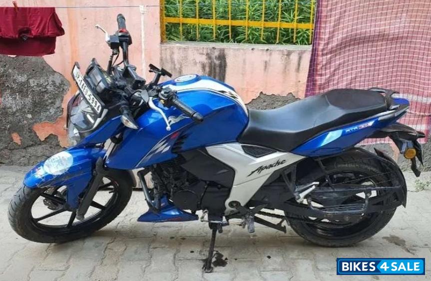 TVS Apache RTR 160 4V BS6