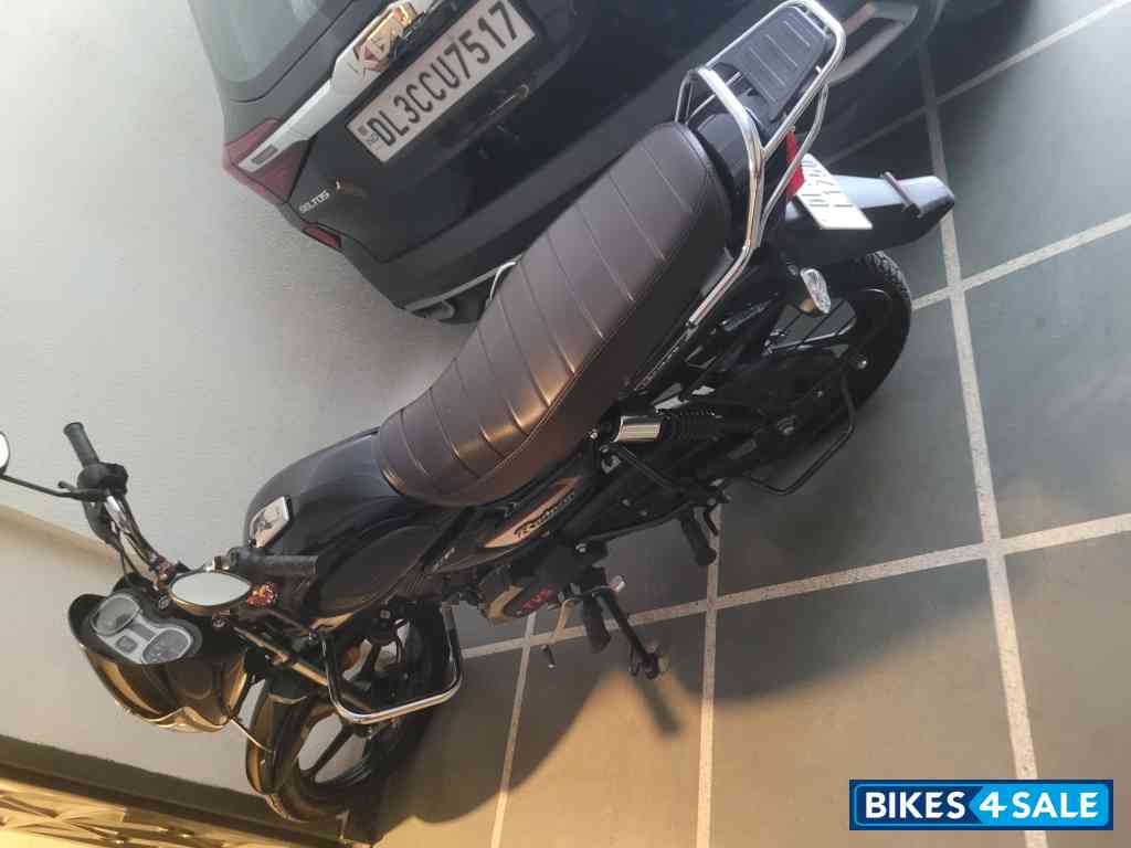 Black TVS Radeon BS6