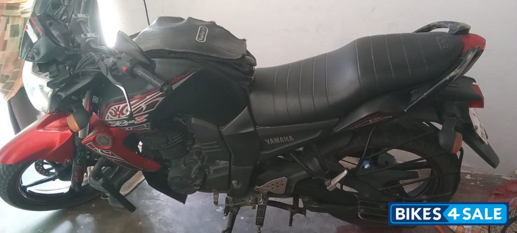 Red And Black Yamaha FZ-S