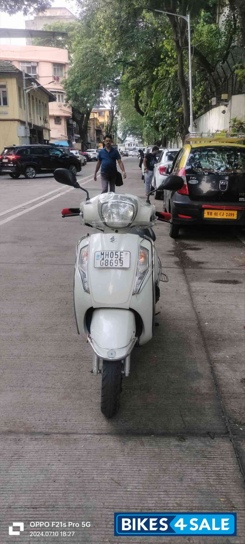 Mirage White Suzuki Access 125 CBS