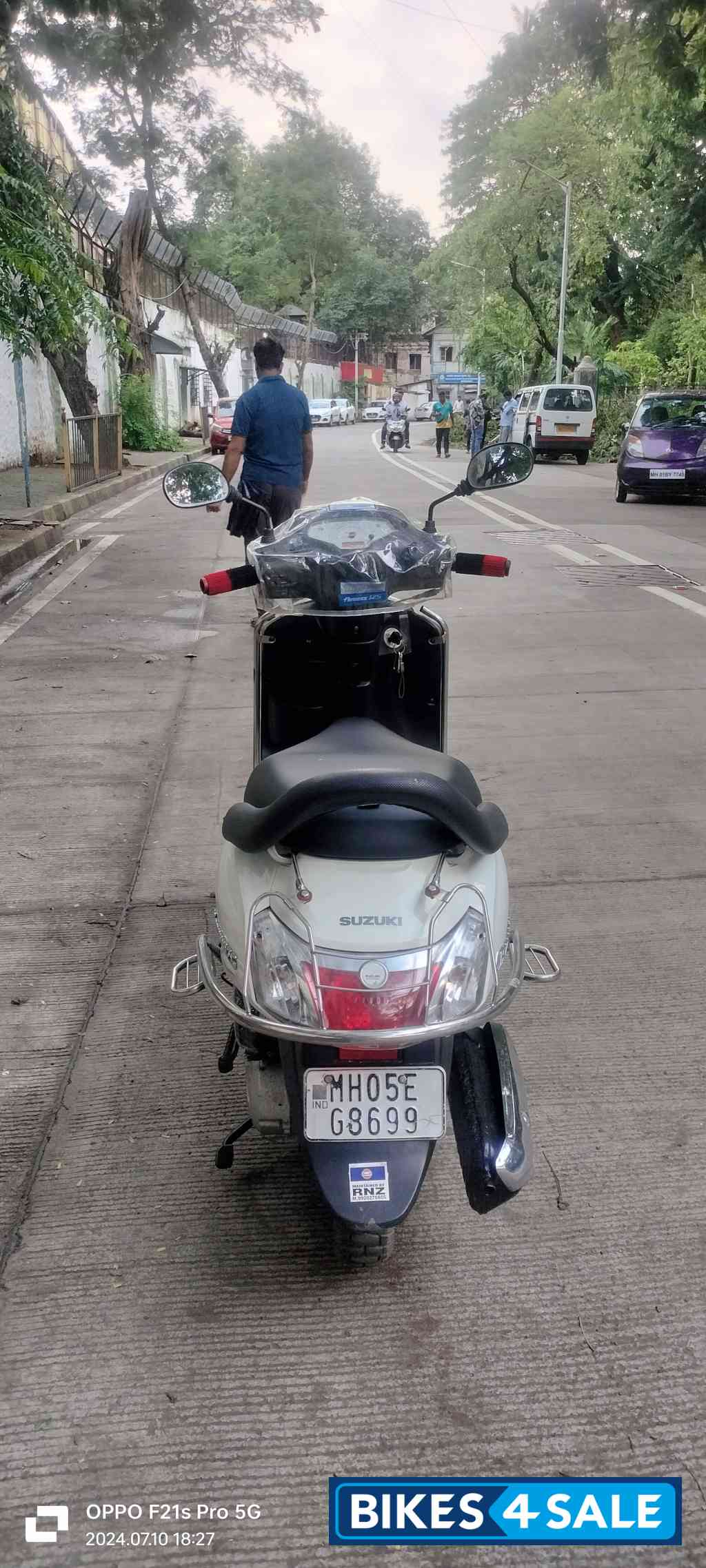 Mirage White Suzuki Access 125 CBS