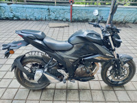 Mat Black Suzuki Gixxer 250