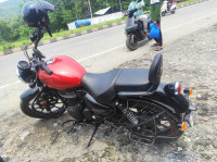 Royal Enfield Meteor 350 Fireball