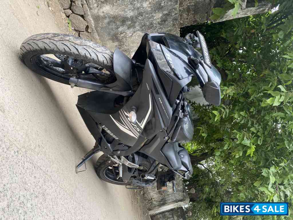 Yamaha YZF R15 V3
