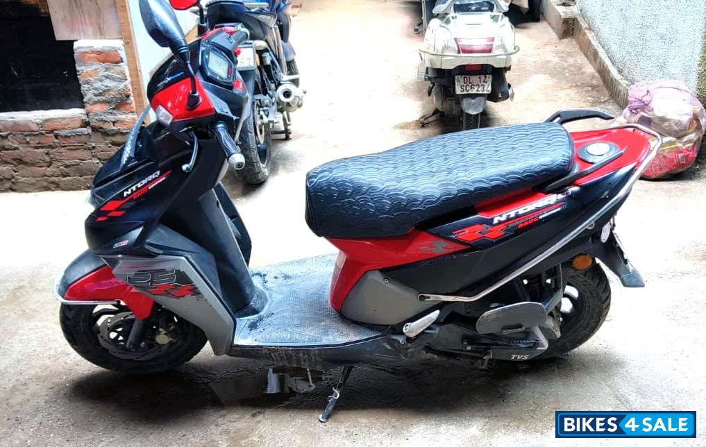 Red & Black TVS NTORQ 125 Race Edition BS6