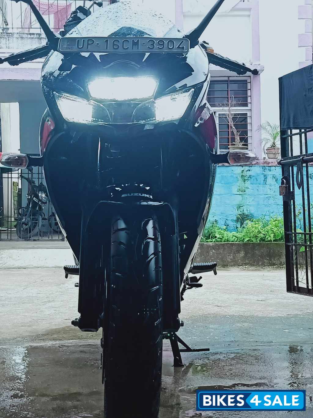 Suzuki Gixxer SF