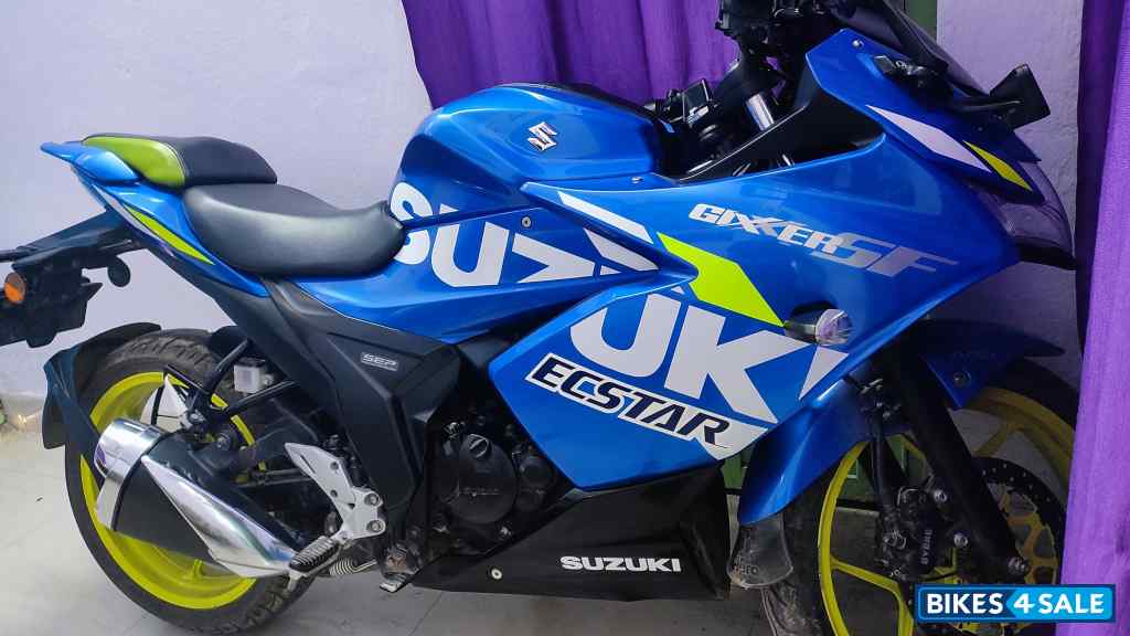 Blue Suzuki Gixxer SF Moto GP