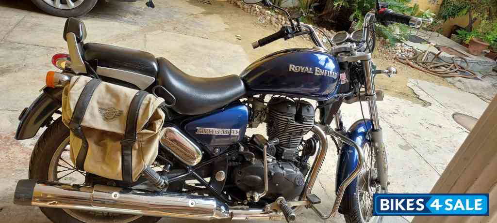 Blue Royal Enfield Thunderbird 350