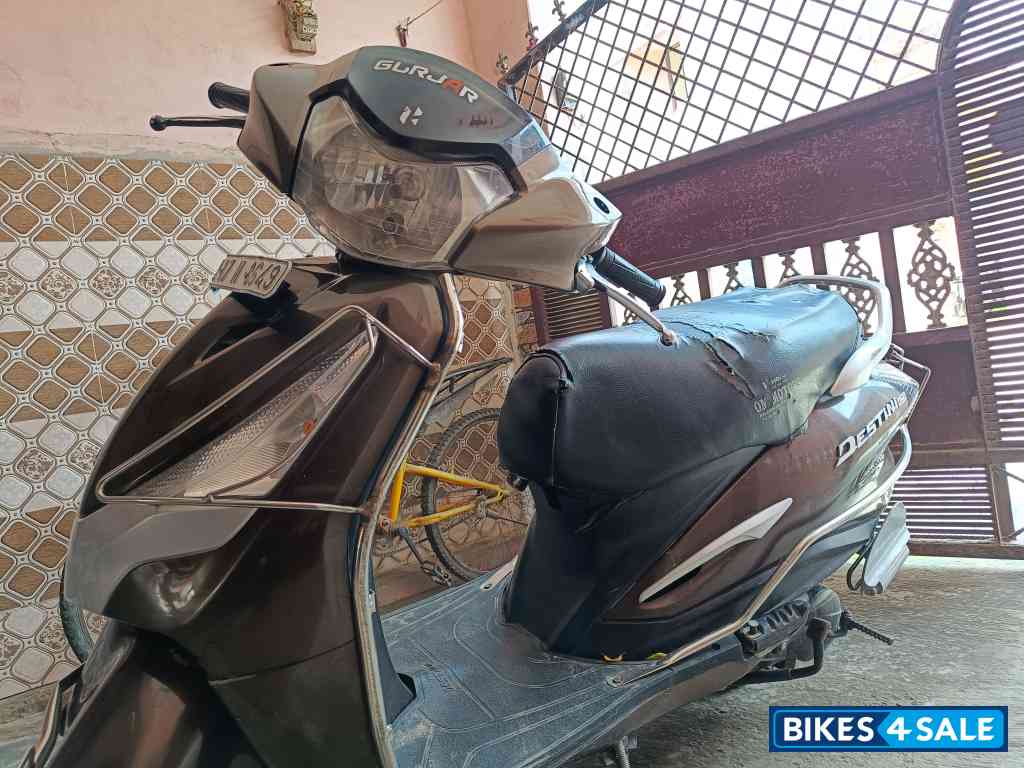 Chestnut Bronze Hero Destini 125