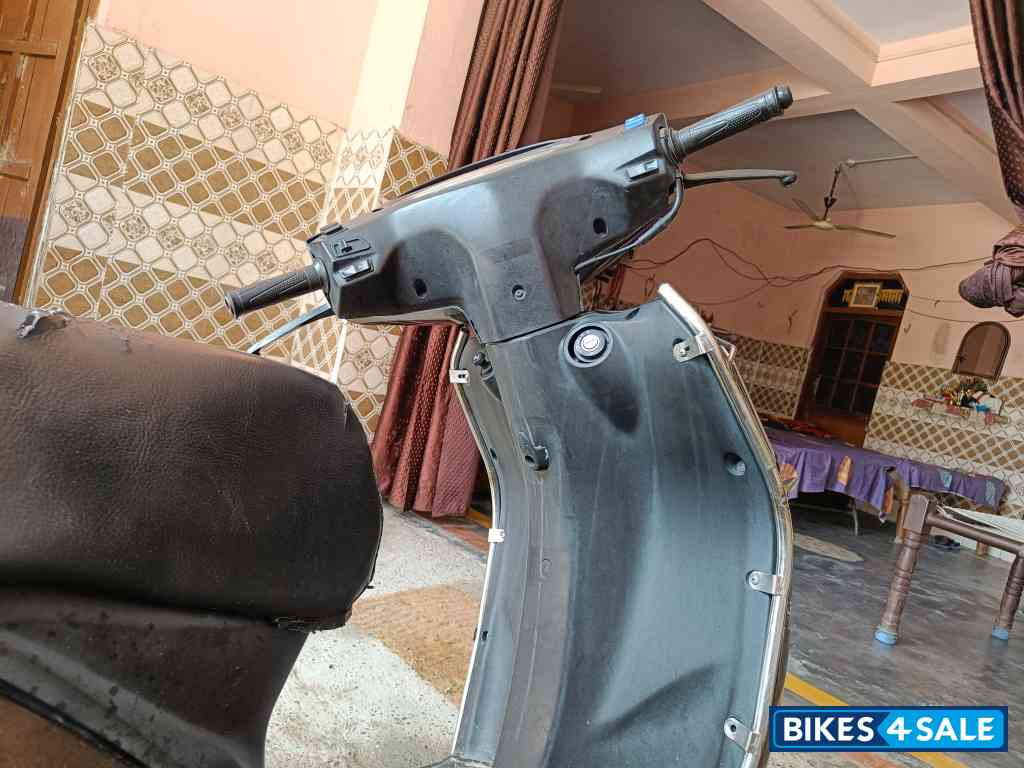 Chestnut Bronze Hero Destini 125