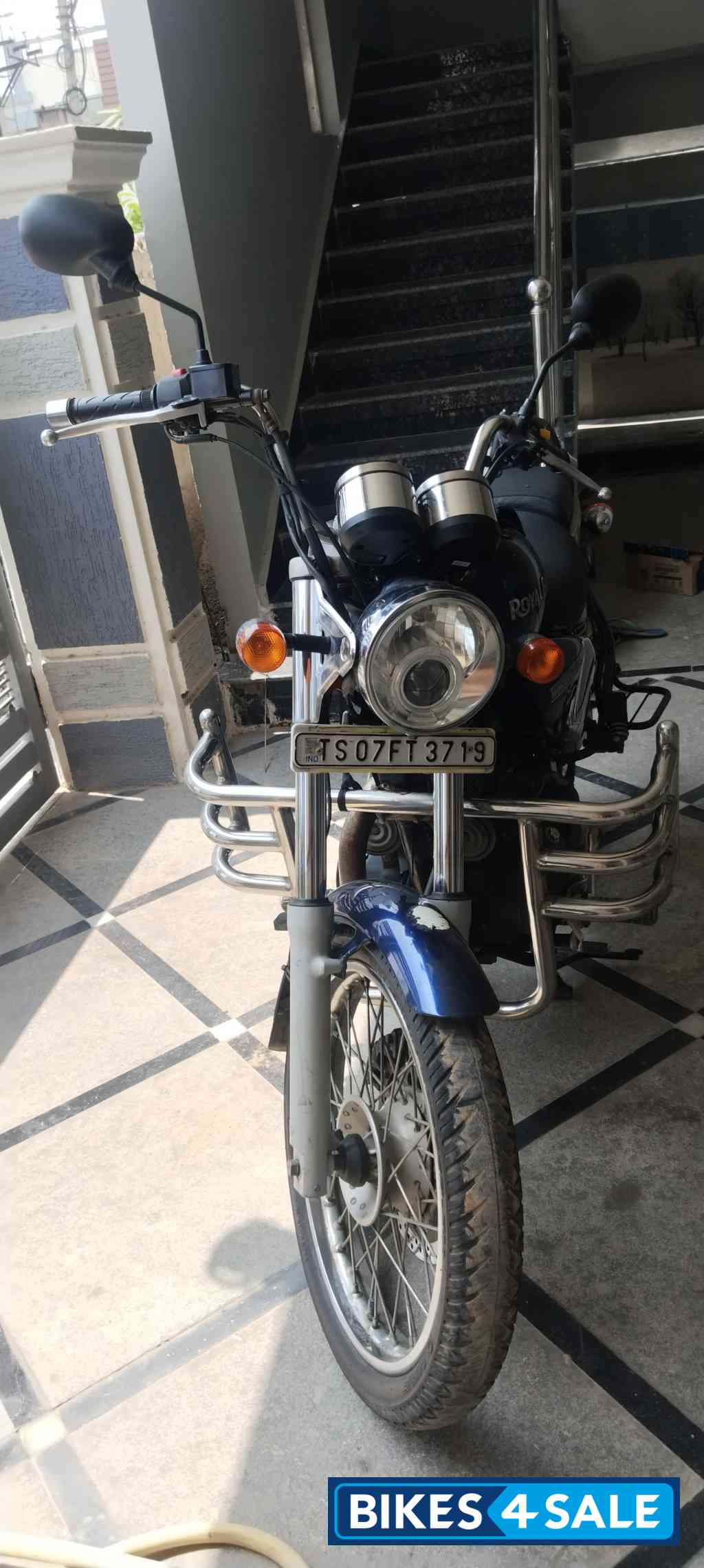 Marine Blue Royal Enfield Thunderbird 350