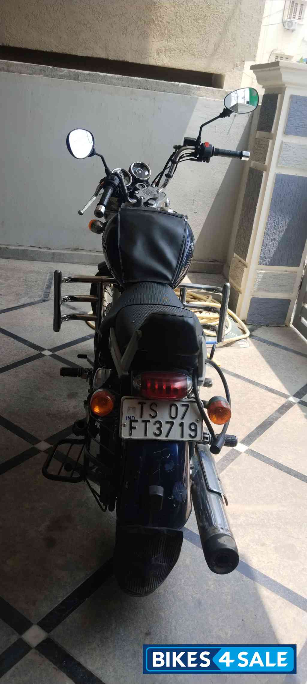 Marine Blue Royal Enfield Thunderbird 350