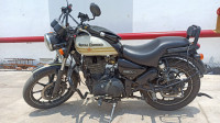 White Royal Enfield Thunderbird X 350