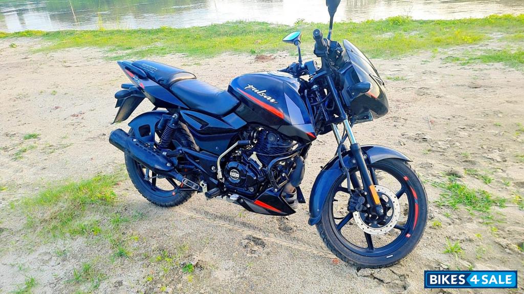 Bajaj Pulsar 125