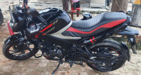 Stealth Black Hero Xtreme 160R 4V Connected 2.0