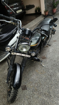 Bajaj Avenger Street 220