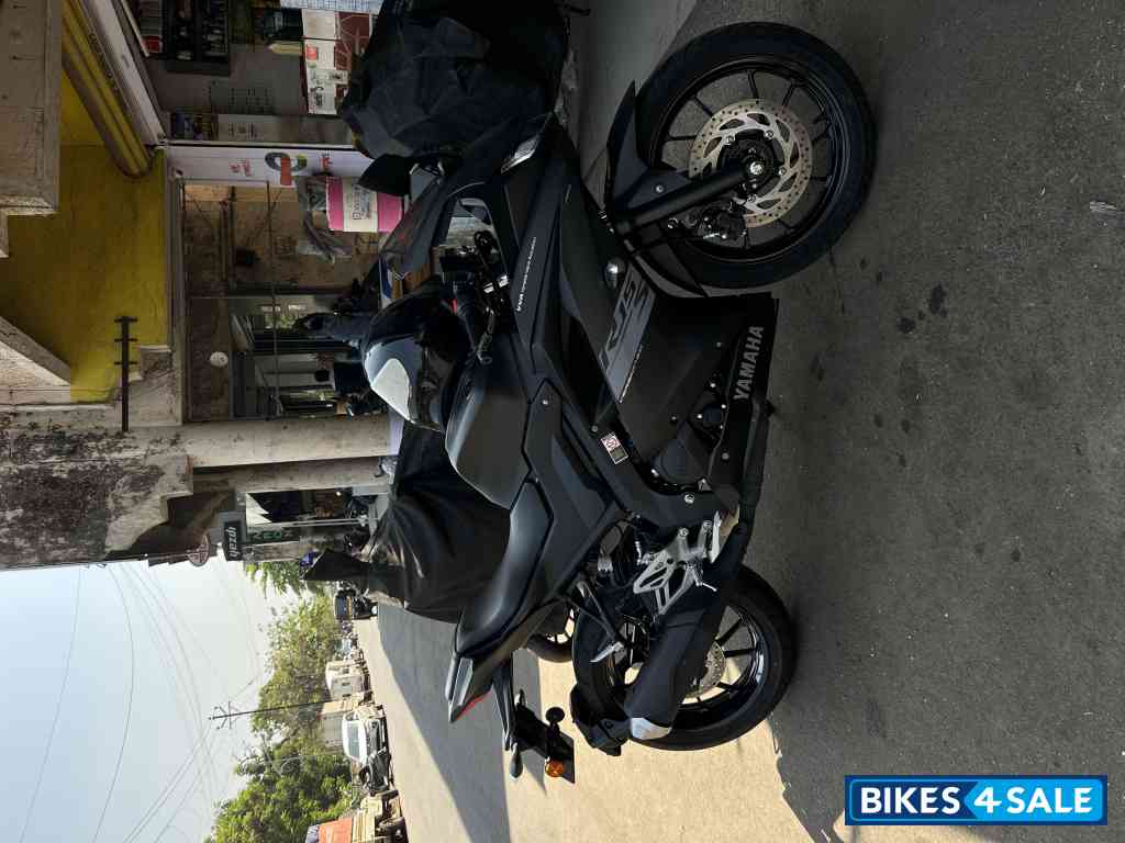 Yamaha YZF R15 S
