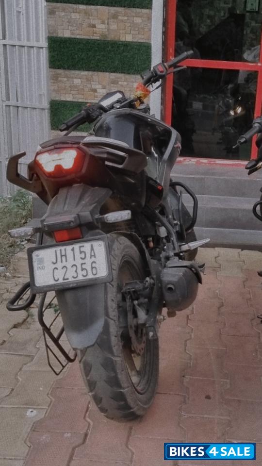 Black Hero Xtreme 160R Stealth Edition