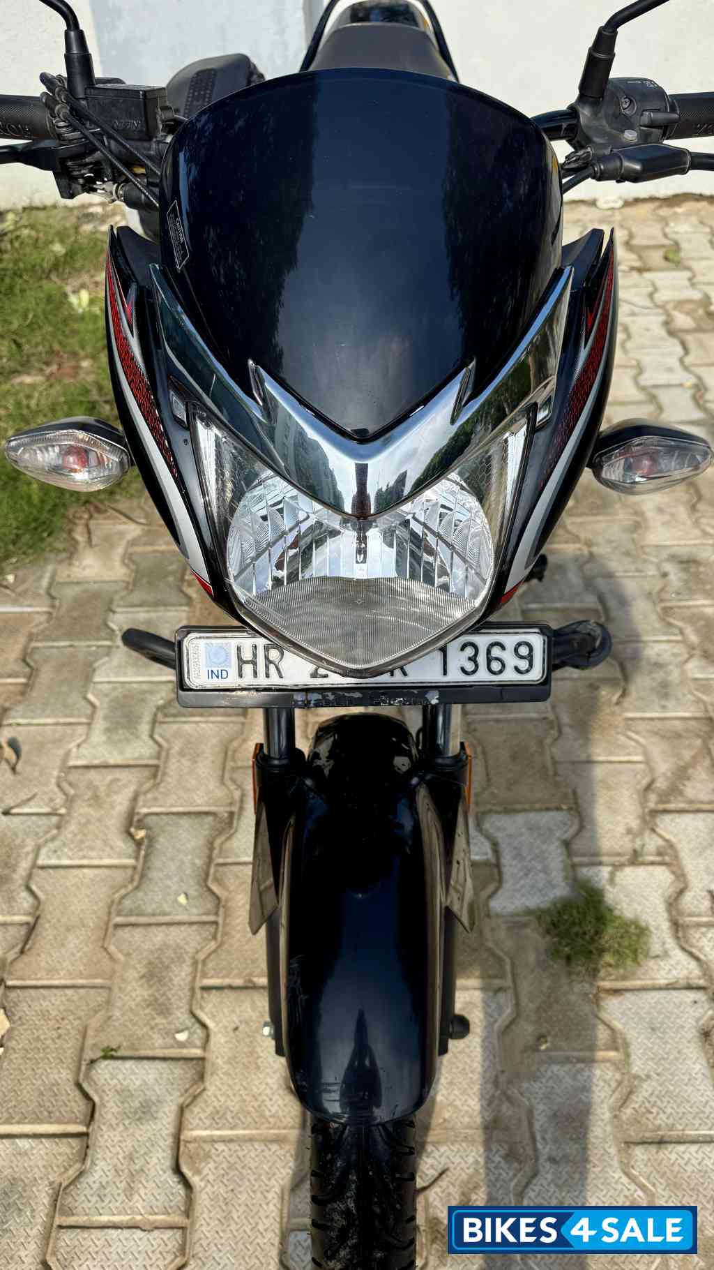 Black Honda Shine 125 Disc
