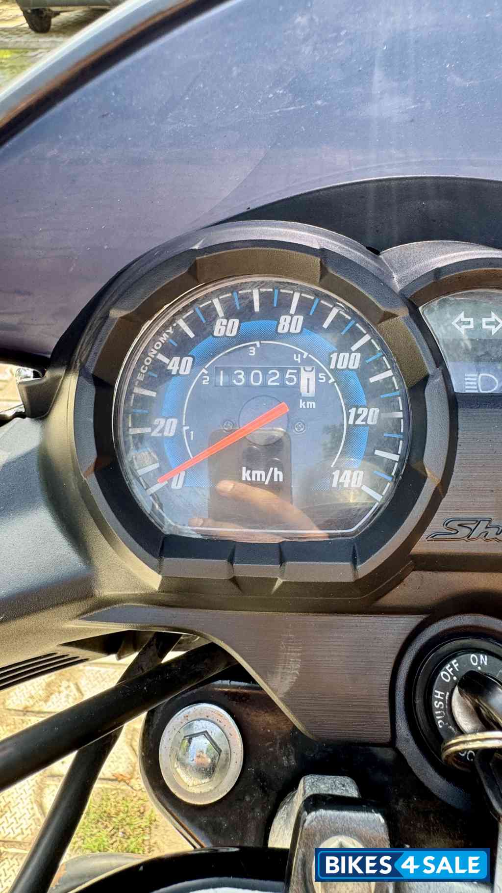 Black Honda Shine 125 Disc