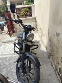 Bajaj Avenger Cruise 220