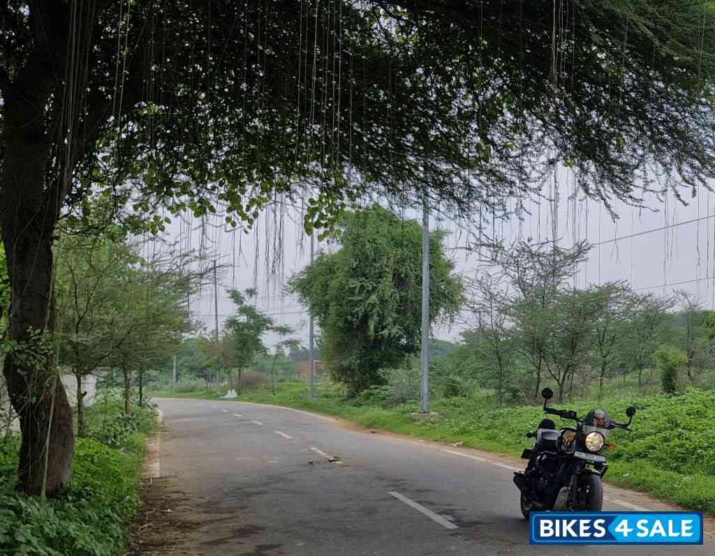 Royal Enfield Hunter 350 Metro