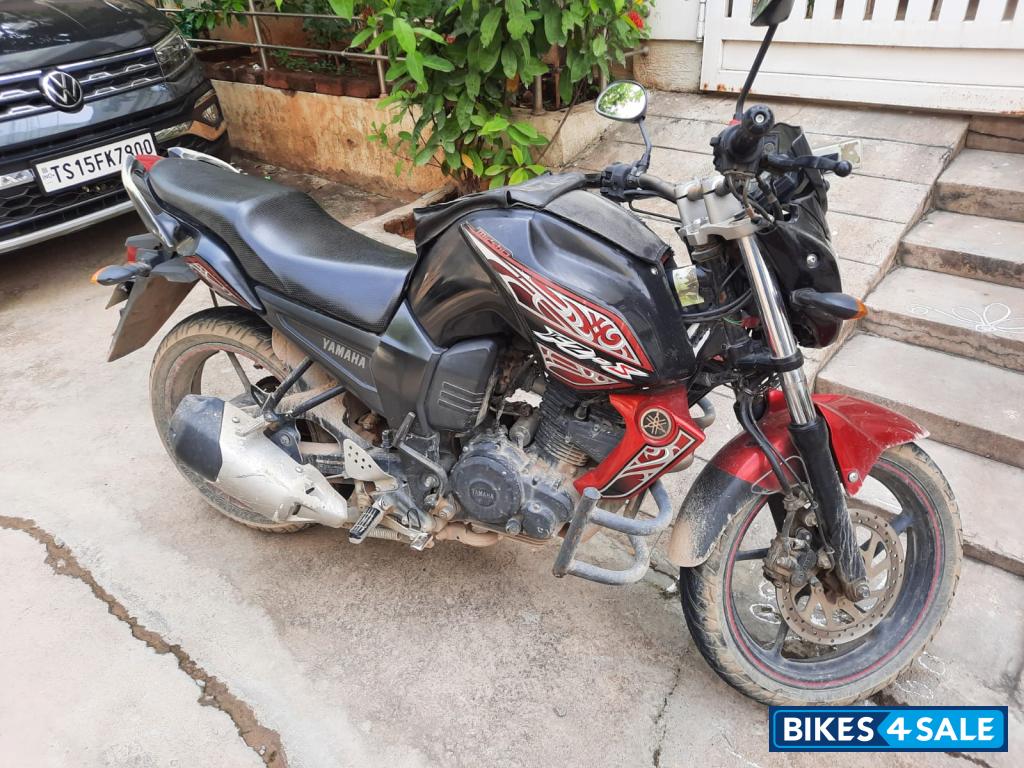 Yamaha FZ