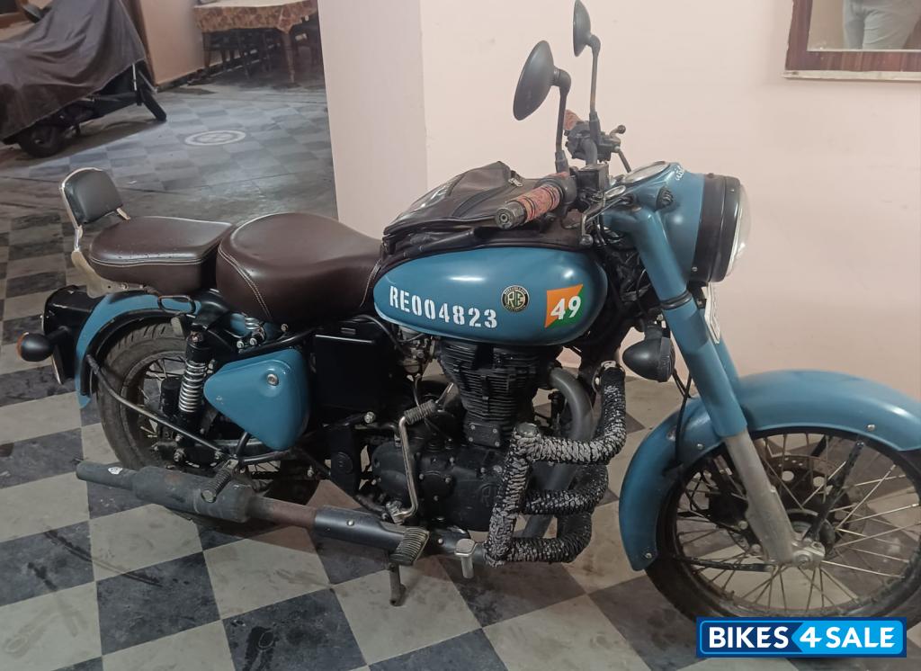 Airborne Blue Royal Enfield Classic 350 BS VI