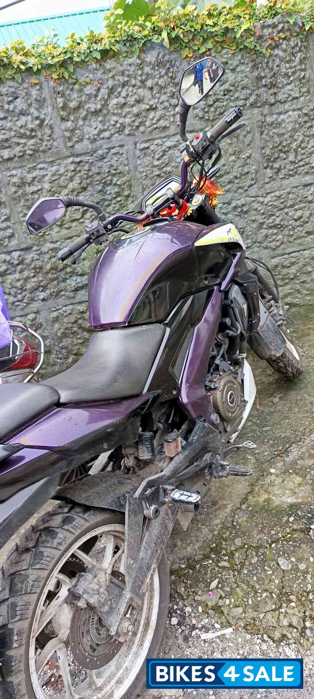 Bajaj Dominar 400