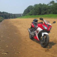 Red And White Yamaha YZF R15 S
