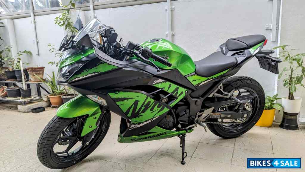 Candy Lime Green Kawasaki Ninja 300R