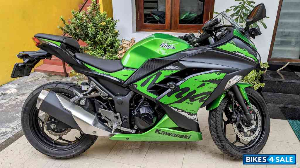Candy Lime Green Kawasaki Ninja 300R