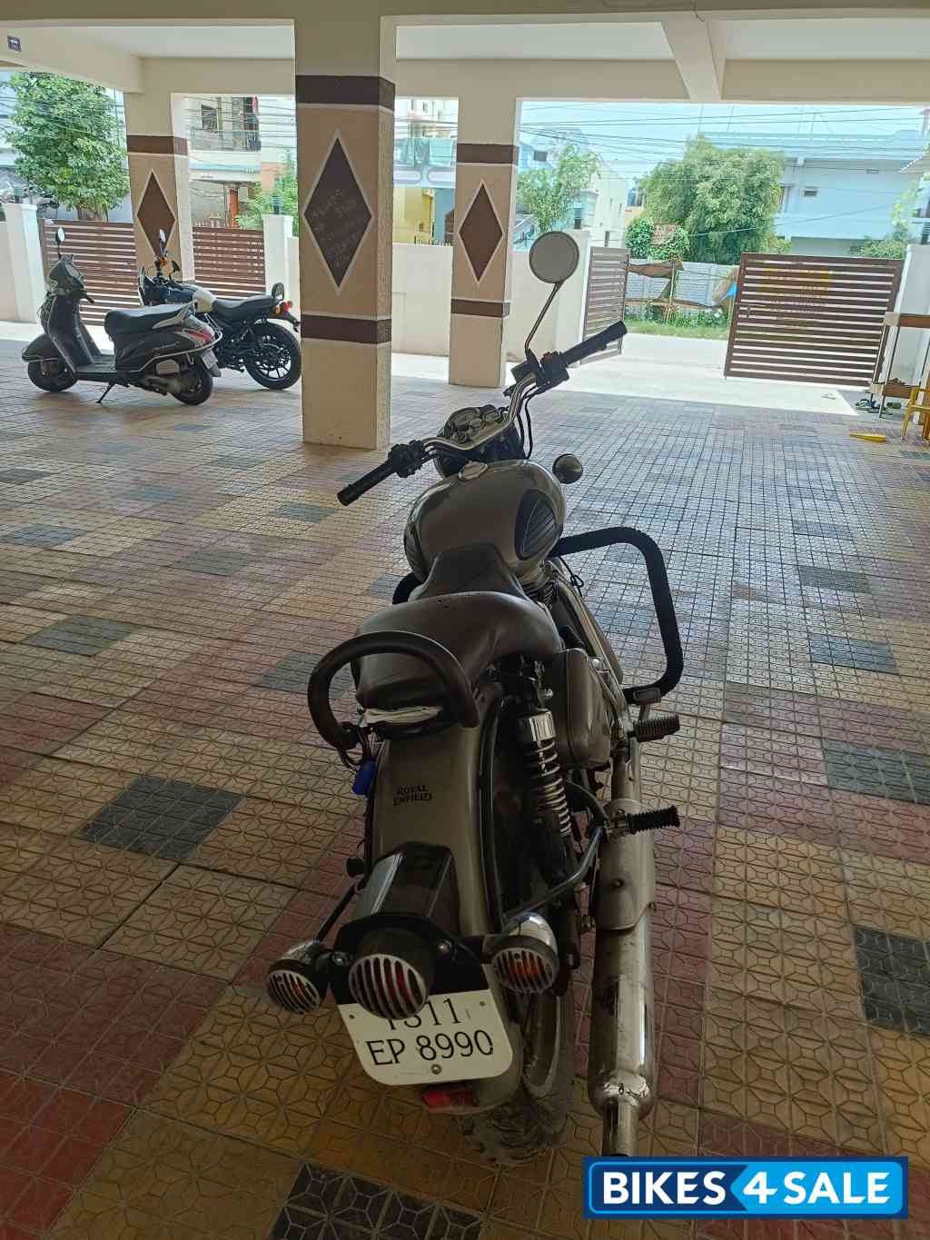 Royal Enfield Classic Gunmetal Grey